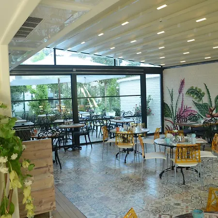 Tuzla Garden & Hotel Darica (Marmara)