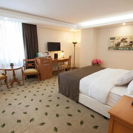 Hotel Tuzla Garden & 4*