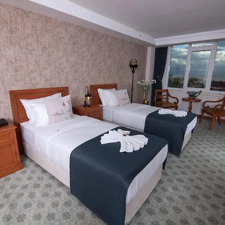 Hotel Tuzla Garden &