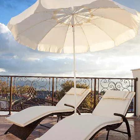 Tuzla Garden & 4*