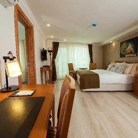 Tuzla Garden & Hotel 4*