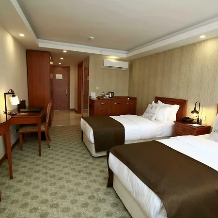 Tuzla Garden & Hotel 4*