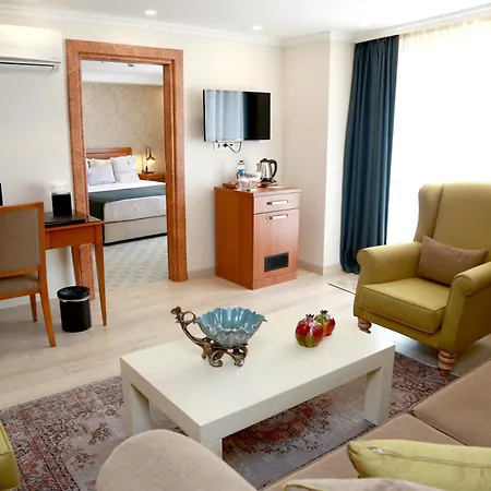 Hotel Tuzla Garden & 4*