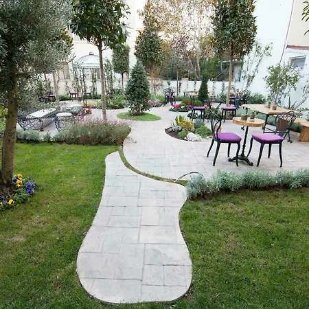 Tuzla Garden & Hotel 4*
